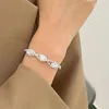 Bracelet 10pcs / lot Fashion classique Rhinestone Bracelet brillant Femmes Hommes à la mode zircon Bangles Bijoux Mix Style de mariage Cadeaux de mariage