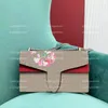 Kadın Lüksler Tasarımcıları Çanta Omuz Crossbody Çantalar Zincir Moda Tote 20 25 28 Cm Klasik Orijinal Deri Lady Purse Messenger Çanta Debriyaj Flep Pochette