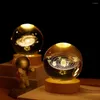 Lumières nocturnes 8cm Universe Crystal Ball Trear de Noël La lumière LED avec le Père Noël Cadeaux d'anniversaire de décoration intérieure Santa Clausfootball