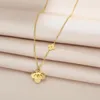 Hänghalsband tredimensionella Camellia Flower Golden Titanium Steel Necklace Damer överdriven personlighet Matchande smycken300i