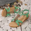 Sandalen Wedge Dames 2024 Zomer Boheemse stijl Stijlvolle Open Teen Lichtgewicht en comfortabele strandvrouwen