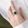 Clusterringe Wunsch 925 Sterling Silber 10 10 mm Emerald High Carbon Diamant für Frauen funkelnde Hochzeit fein Schmuck Großhandel