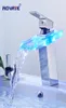 Rovate LED Basin Robinet en laiton Couleurs de température de la cascade de cascade Changer le mélangeur de salle de bain Tap de pont monté Verre de lavabo Taps T2001074319672