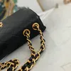 10A Designer Luxus klassischer Klappenbeutel Gold plattiertes großes Logo kann über die Schulter geschleudert werden und abgenutzter Crossbody kann das Armband in eine Handtasche verkürzen