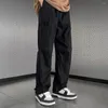 Pantaloni da uomo cuciture tascabili rinforzate uomini sciolti uomini gamba larga streetwear con tessuto traspirante morbido multiplo per casual