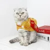 Costumes de chat enveloppe rouge Adorable Costume polyvalent tendance collier de vente festif pour animaux de compagnie Style chinois