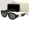 Lunettes de soleil Luxury Luxury Sunglasses For Man Woman Unisexe Designer Goggle Beach Sun Glasse Retro Small Frame Design UV400 TOP QUAL2234