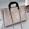 Luxury Lamb Motot Handväska Designer Tote Bag Airport Tote Package stor kapacitet Portable Square Bag Black Chain Crossbody Handbag Luxurys Designer Väskor