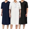 Mäns sömnkläder män nattklänning bekväm v-ringning med lappficka kort hylsa fast färg sömnrock för fritidsslitage