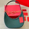 Designerinnen Frauen Vlogo Moon Hobo Kettenumhängende Umhängetasche Italien Luxusmarke V Kuhlatten -Leder -Clutch -Taschen Lady Half Moon Achselstasche Top Quality 28 cm