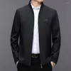 Herrjackor 2024 Spring Zipper Jacket Male Casual Streetwear Hip Hop Slim Fit Pilot Baseball Coats Mänkläder