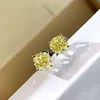 HBP 925 Silverpläterad 18K Platinum Yellow Diamond Earrings 1 karat fyrkantiga örhängen aura750 för kvinnor259k