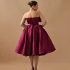 Fashion Burgundy Short Prom Dress 2024 Bow Knot Neck Ruffles Tè Lunghezza Satina Evening Formale Abiti da festa Celebrity Vestido de Gala Robe de Soiree