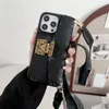 Posiadacz projektanta mody Crossbody Crossbody Puss na iPhone 15 15promax 15pro 14plus 14promax 14 13promax 13pro 13 12pro 12 11 Luksusowe skórzane okładka Smycz 21116