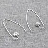 Studörhängen 2 par 925 Sterling Silver V Ear Wire Hooks With Love Heart End Earring Smyckesfynd