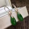 Bijoux élégant minimaliste de gouttes d'oreille en jade avec or diamant en or 17x8 mm en verrou vert naturel