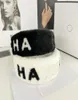 2022 Winter FUR Headbands Autumn Wool Hair Hoop CLetter Headband Black White Colors HairJewelry Outdoor Top Headwear94663504035600