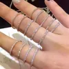 Echt 18k Weißgold Simuliertes Diamantband Ring feinen Hochzeit Schmuck einfache runde dünne Ringe für Frauen Geschenk Cluster241p