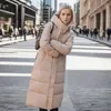 Damengrabenmäntel 2024 Winter Long Coat Frauen Down Jacke weibliche Baumwolle gepolsterte Kapuze -Overtock Parka Mujer Dicke Dame warme Jacken oben