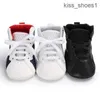 wholesalers Shoes Classic First Walkers Infant Soft Soled Anti-Slip Baby Shoes For Boys Sneakers Crib Bebe Shoes