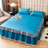 3st Light Luxury Spets Bed Kirt Enkel sängkast Double Bedding Set Matrish Cover 231225