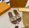 Designer tofflor kvinnor klassiska tofflor sexig sommar platt broderi mule glider flip flops kvinnor strand utomhus fest sandaler