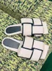 Patch Flat Mule Botteg Venetas Sandals Women Designer Kaptaki Summer 2024 Internet Celebrity New Square Flip Flip Flip Flops Flip Flip Flip Flip Flat Bottomen Otwarty palca F HB6H