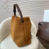 sac en fourrelle en flanelle concepteur en velours sacs fourre-tout avec petit portefeuille luxurys sacs à main