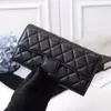 Portafogli CC Borsa tote trapuntata Designer Sacoche Porta carte Borsa monospalla con patta ascellare Borsa porta carte porta carte porta carte da donna in pelle caviale nero