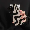 Zebra Streifen Muster kreative Telefonhülle für iPhone 15 14 13 11 12 Pro Max 7 8 plus x xs Max XR Schockdcover -Deckungszubehör 30pcs