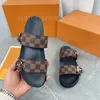 Designer sandals uomini da donna Slifori in pelle Muli piatti freschi Slide eleganti senza sforzo 2 cinghie con fibbie oro regolate Schede estate con scatola di dimensioni 35-46