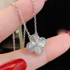 Silver Luxury Laser Clover Designer Pendant Halsband Kvinnor Brand Flower Christmas Limited Edition CZ Zircon Diamond Chain Choker ol Nice Elegant Necklace Jewelry