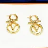 2022 Nuovo designer di stile Classic Hoop Letter Orecchini Studie gioielli per Women Party Wedding Fashion Luxury Earring Chirstmas Valent234G