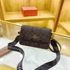 70% tomada de fábrica fora da moda flor antiga pequeno quadrado estilo outono versátil feminino um saco crossbody à venda