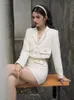 ツイード女性エレガントな白い二枚セット秋のファッションレディーススマートスカートセットストリートウェアガールズ甘いスリムスーツシック231225