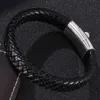 Braccialetti di fascino punk per uomini in pelle nera in pelle braccialetti intrecciati braccialetti cranio fibbia magnetica fibbia maschio branco di gioielli di moda gift st319j st319j