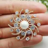 Brooches Zircon Crystal Fashion Snowflake Flower Pearl Woman's Clear Brooch Pin Accessory