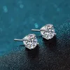 Stud Classic Silver F Color Moissanite VVS Fine Bijoux Broupe d'oreille en diamant avec certificat pour femmes GiftStud344W