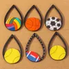 Charms 10pcs Jolie gouttes d'eau en bois Pendentif de rugby de football pour les bijoux Boucles d'oreilles Collier DIY ACCESSOIRES