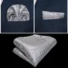 Kurtki Mężczyźni Silver Paisley Ruit Kamizel jedwabny kamizelki formalne Paisley Bowties Mankiety Mankiety Pocket Square Zestaw Tuxedo Mężczyzna Prezent J110 Zgred