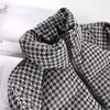 Trench da donna 2024 Giacca invernale Donne a manica lunga parka Super plaid Lady Fashion Coat Short Tops Female Calda casual