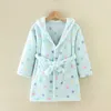 Zimowe dzieci szaty do kąpieli kreskówka piżama chłopiec dziewczyna flanel snu odzież dziecięca ubranie dziecko ciepłe szlafrok zwyczajowy odzież domowa 231225