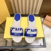 Designerskie kobiety Sintal Slipper Flats F-Logo Bicolor Flat Sandals Oryginalne skórę i gumowa podeszwa na zewnątrz marka plażowa Flip Flip Flop Flop i oryginalna skóra