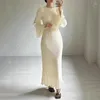 Robes décontractées de printemps côte solide plissée boho longue robe femme sexy ô-cou nac joint maxi automne