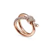 4 Färgdesigner Ring Ladies Rope Knot Ring Luxury With Diamonds Fashion Rings for Women Classic Jewelry 18K Gold Plated Rose Wedd2749