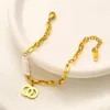 Дизайнерские браслеты для женских ювелирных украшений 18 тыс. Золотая нержавеющая сталь никогда не исчезает подарочная манжета.