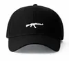 الولايات المتحدة أزياء AK47 Snapback Hip Hop Cap Top تبيع Uzi Gun Baseball Carve Curve 6 Panel Hat Casquette de Marque 2010198958960