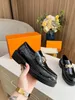 Designer Casual Shoes Calf Leather Sneaker Fashion Lady White Flat Platform Runners Trainers Letters Womens 005
