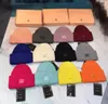 Volto sorridente Beanie Skull Caps lavorato a maglia Cashmere Eye Warm Couple Lovers Cappelli maree Street Hip hop Berretto di lana Adulto 2208131321868