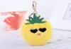 Keychains Fashion Cute Plush Fruit Key Chains Creative Glasses Ananasbil Keychain Kvinnsäckar Pendant Accessories Girl Gift8988519